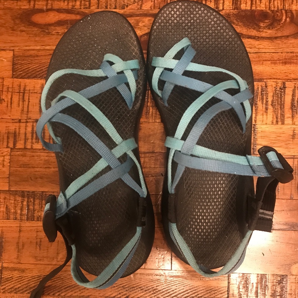 2 tone blue chacos